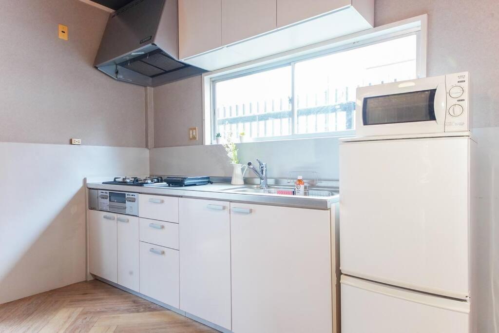 Apartamento Sanacion Namba 難波千日前の5Ldk120平米 駅徒歩2分 広々バルコニーでバーベキューも可能 Osaka Exterior foto
