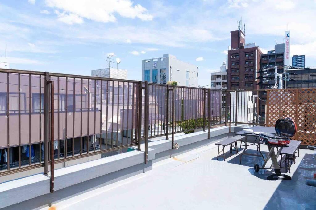 Apartamento Sanacion Namba 難波千日前の5Ldk120平米 駅徒歩2分 広々バルコニーでバーベキューも可能 Osaka Exterior foto