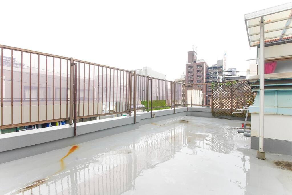 Apartamento Sanacion Namba 難波千日前の5Ldk120平米 駅徒歩2分 広々バルコニーでバーベキューも可能 Osaka Exterior foto