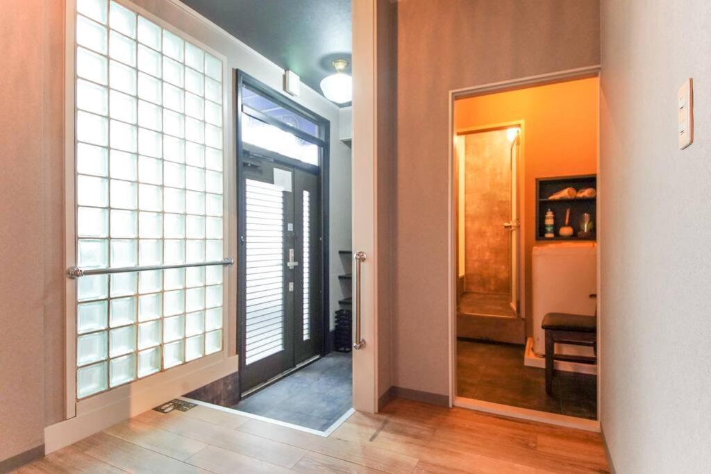 Apartamento Sanacion Namba 難波千日前の5Ldk120平米 駅徒歩2分 広々バルコニーでバーベキューも可能 Osaka Exterior foto